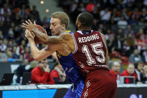 因素而陷入 因素而陷入